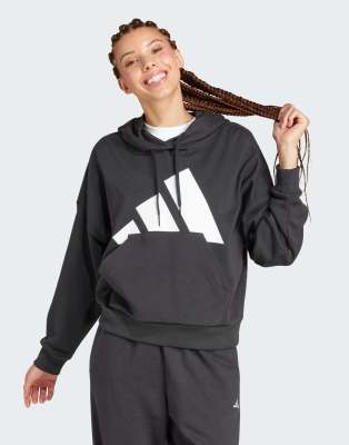 adidas Performance - Essentials - Lockerer Kapuzenpullover aus French Terry in Schwarz / Weiß mit großem Logo