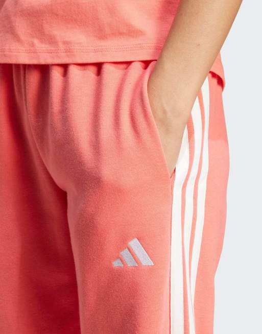adidas Performance – Essentials – Rödtonade och vita byxor i frotté med muddar och 3 ränder, 3 av 4