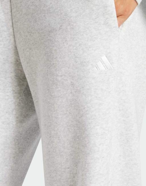 adidas performance Essentials small logo feel cozy bukser med åben kant i lysegrå melange / hvid, 4 af 4