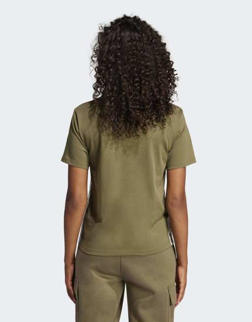 adidas Performance – Essentials – T-Shirt aus Baumwolle in Olive Strata und Weiß mit 3-Streifen-Logo, 4 von 4