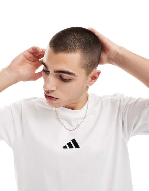 adidas Performance – Essentials – T-Shirt aus Single-Jersey in Weiß mit kleinem Logo, 2 von 4