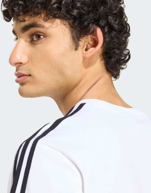adidas Performance – Essentials – T-Shirt aus Single-Jersey in Weiß/Schwarz mit den 3 Streifen und Logo auf der linken Brust, 4 von 4