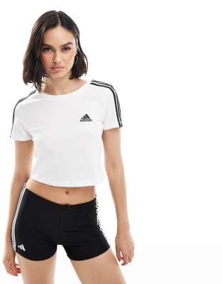 adidas Performance - Essentials - T-Shirt in Weiß mit den drei Streifen