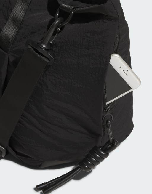 adidas Performance – Favorite – Beuteltasche in Schwarz, 4 von 5