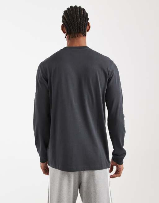 adidas performance Fifa world cup 26™ mascot long sleeve t-shirt in grey, 3 of 5