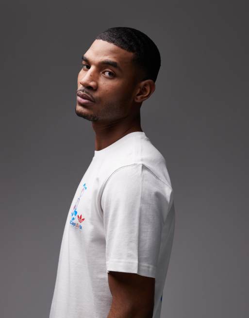 adidas Performance – FIFA World Cup 26™ Striker – Vit t-shirt med maskot, 4 av 5