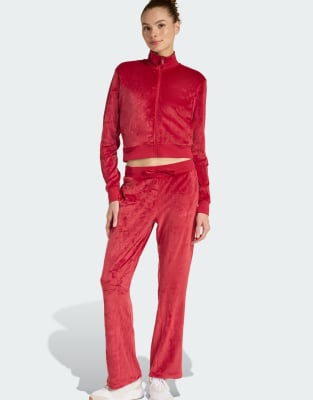 adidas Performance - Glam - Trainingsanzug aus Samt in Active Maroon-Rot