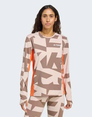 adidas Performance - Langärmliges, mehrfarbiges Baselayer-Oberteil aus Synthetikmaterial in Wonder Taupe-Neutral