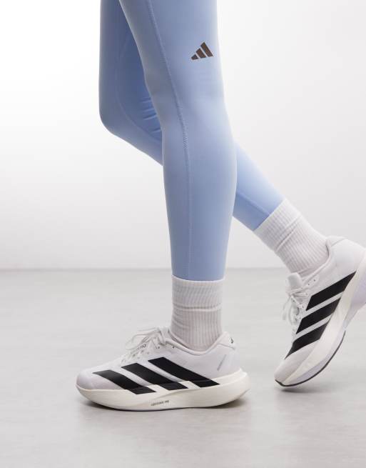 adidas Performance leggings med crossover-midja och tre ränder i ljusblått, 3 av 5