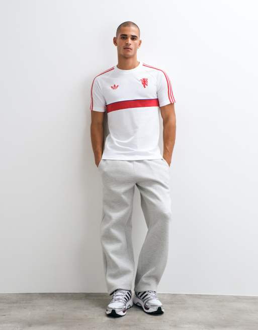 adidas performance Manchester united originals t-shirt in white, 2 of 5