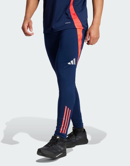 adidas Performance - Manchester United - Tiro 24 - Trainingsbroek in nacht indigo en felrood