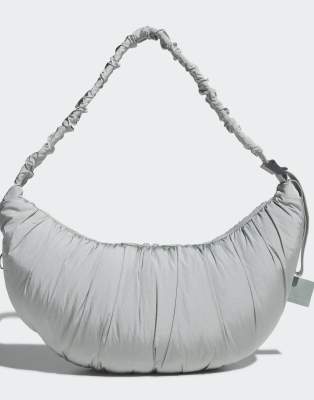 adidas Performance - Must Haves - Schultertasche in Wonder Sage-Grün