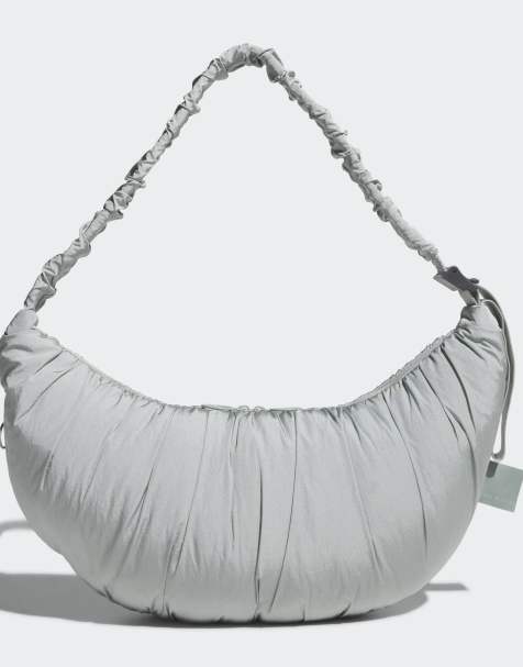 adidas Performance – Must Haves – Schultertasche in Wonder Sage - view 1