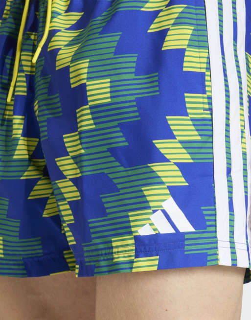 adidas Performance - Short de bain 5 pouces à motif style football - Jaune vif/blanc, 2 de 4