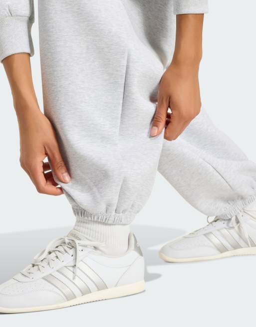 adidas Performance – Soft Lux – Loose-Fit-Hose in hellem Heidegrau, 2 von 4