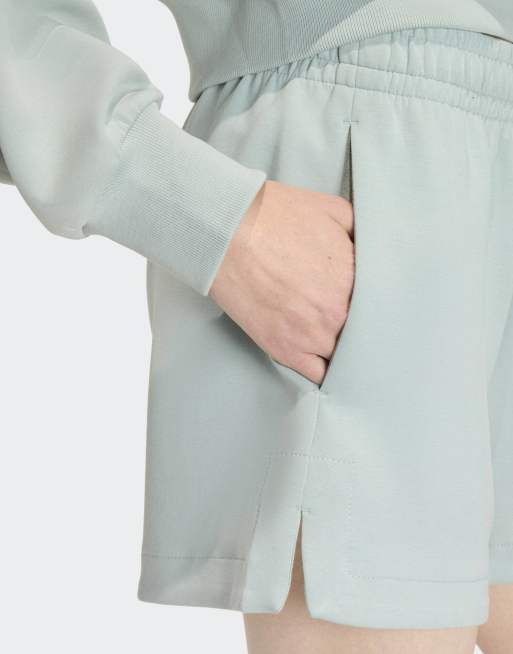 adidas Performance – Soft Lux – Loose-Fit-Shorts in Wonder Sage, 3 von 4