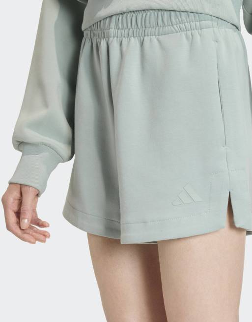 adidas Performance – Soft Lux – Loose-Fit-Shorts in Wonder Sage, 4 von 4
