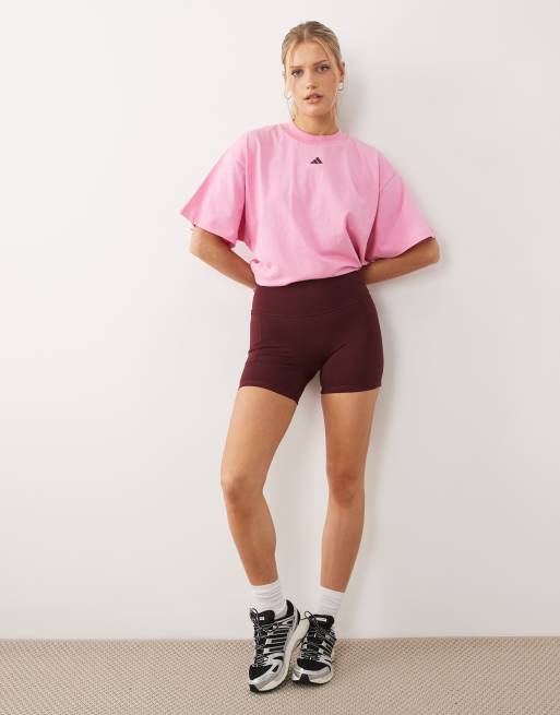 adidas Performance – Studios – Booty-Shorts in Burgunderrot mit drei Streifen, 2 von 5