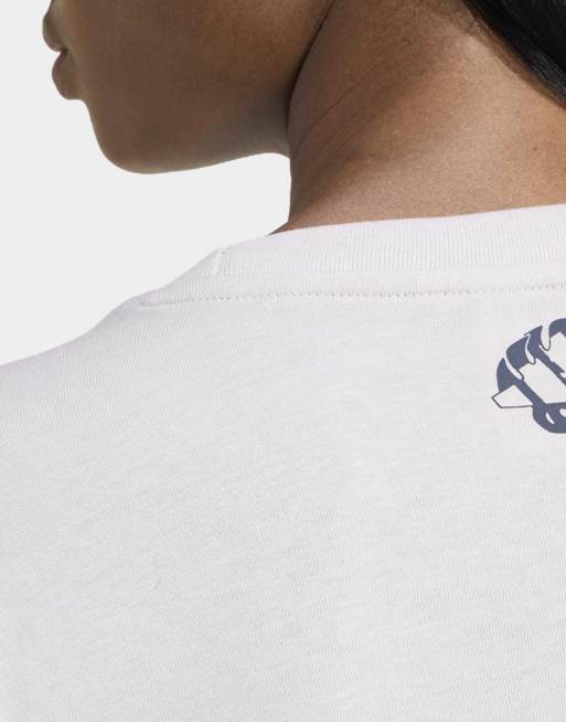 adidas Performance - T-shirt i bleg lyslilla med logo i dyreprint, 3 af 4
