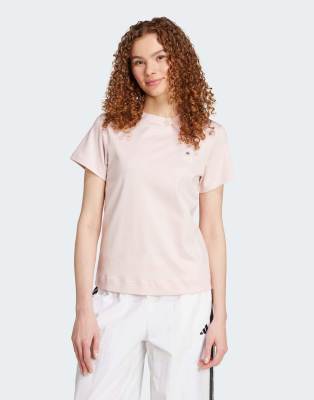 adidas Performance - T-Shirt in Sandy Pink mit Katzen-Aufnäher-Rosa