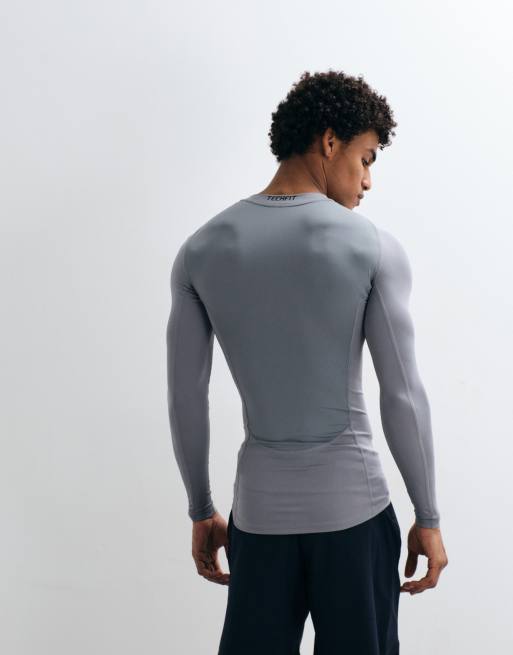 adidas Performance - Techfit - Camiseta deportiva gris de manga larga de compresión, 5 de 5