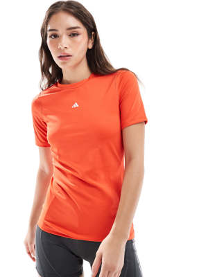 adidas Performance - Techfit - Sport-T-Shirt in Rot