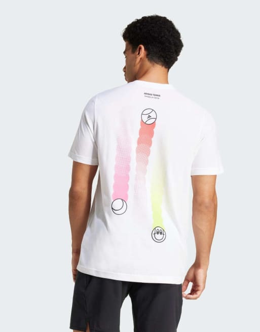 adidas performance – Tennis Happy – Vit t-shirt med tryck med 3 bollar, 4 av 4