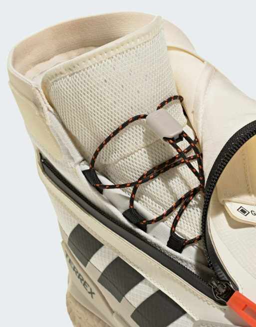 adidas Performance Terrex Free Hiker 2 GTX climawarm+ baskets de randonnée en écru et gris, 4 de 7