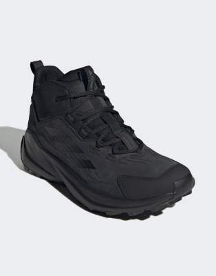 Performance - Terrex Free Hiker 2.0 Gore-Tex - Wanderschuhe in Kern-Schwarz/Kern-Schwarz/Grau Schwarz 41 1/3