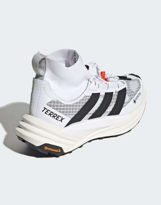adidas performance Terrex Freehiker 3 Ultra Gore-Tex scarpe da trekking in Cloud White / Core Black, 7 di 7