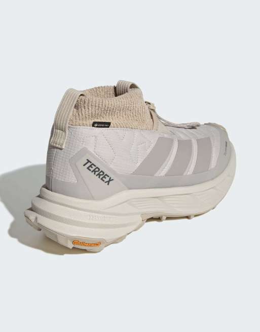 adidas performance Terrex freehiker sl gore-tex climawarm+ Wanderschuhe in Beige / Beige / Khaki, 7 von 7