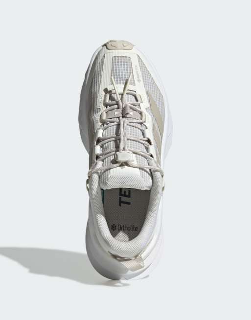 adidas Performance Terrex freehiker SL Gore-Tex sneakers de randonnée en blanc cassé et beige, 2 de 7