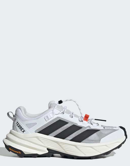 adidas performance Terrex Freehiker SL Gore-Tex vandringsskor i Cloud White / Core Black, 1 av 7