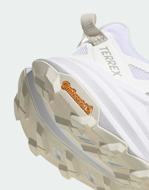 adidas Performance Terrex Freehiker SL GORE-TEX wandelsneakers in gebroken wit en beige, 3 van 7