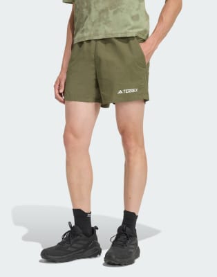 Performance - Terrex Multi - Shorts in Olive Strata-Grün Grün XS