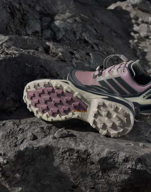 adidas Performance Terrex skychaser gore-tex hiking trainers in pink and black, 2 of 7