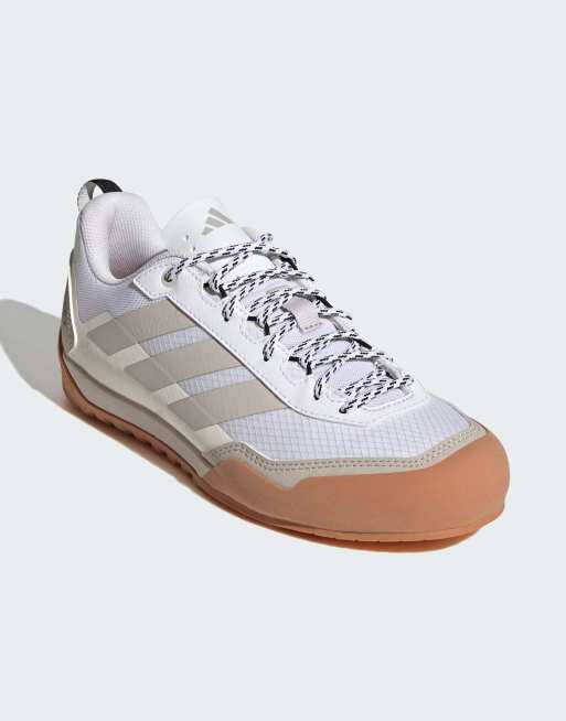 adidas Performance – Terrex Skychaser Solo Applikator – Schuhe in Cloud White /Beige/Core
