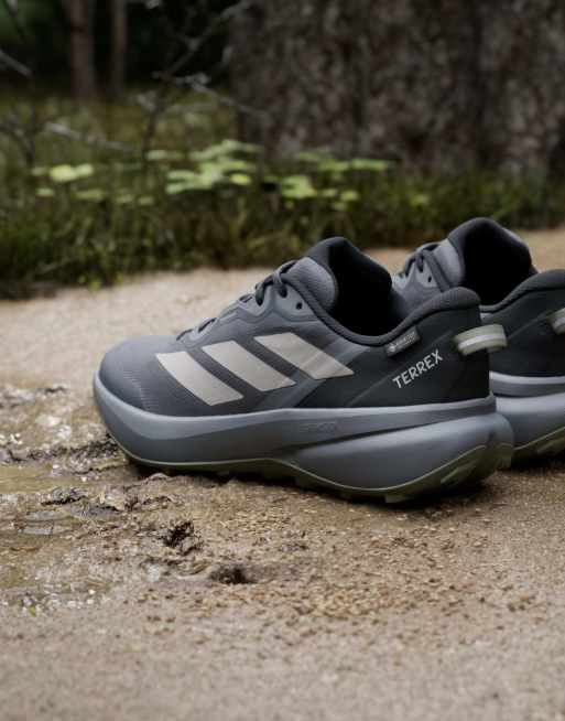adidas Performance Terrex tracefinder plus gore-tex baskets de trail running en gris foncé, 4 de 7