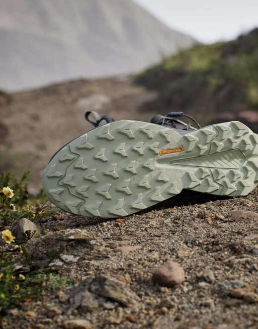 adidas Performance Terrex Trailmaker 2 Gore-Tex sneakers med hurtigsnøring til vandring i mørkegrå, 2 af 7