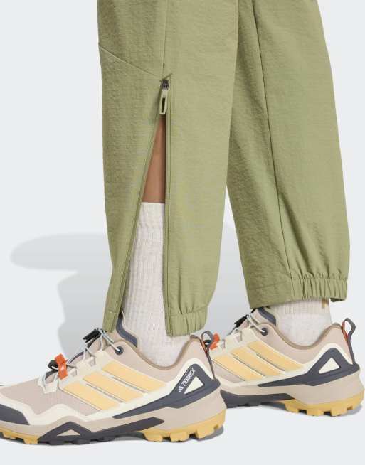 adidas Performance - Terrex Xperior Utilitas - Clima365 - Afritsbare broek in olijfgroen, 2 van 4