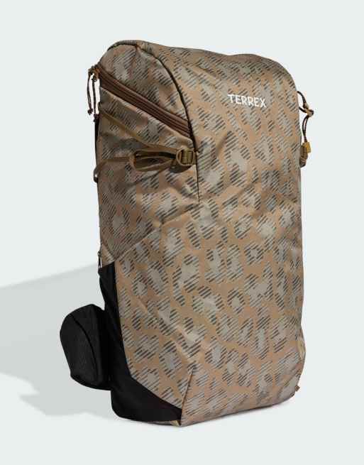 get rid of large jansport label on backpack How to Get The Jansport Patch Off