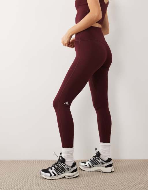 adidas Performance – Three Stripes Studios – Bordowe legginsy ze skrzyżowaną talią, 2 z 5