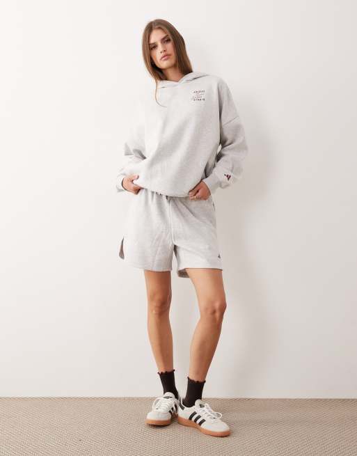 adidas Performance - Three Stripes Studios - Pantaloncini grigi in jersey, 2 di 5