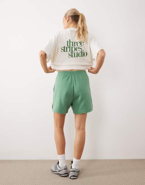adidas performance - Three Stripes Studios - Pantaloncini in jersey verde e rosa - view 1