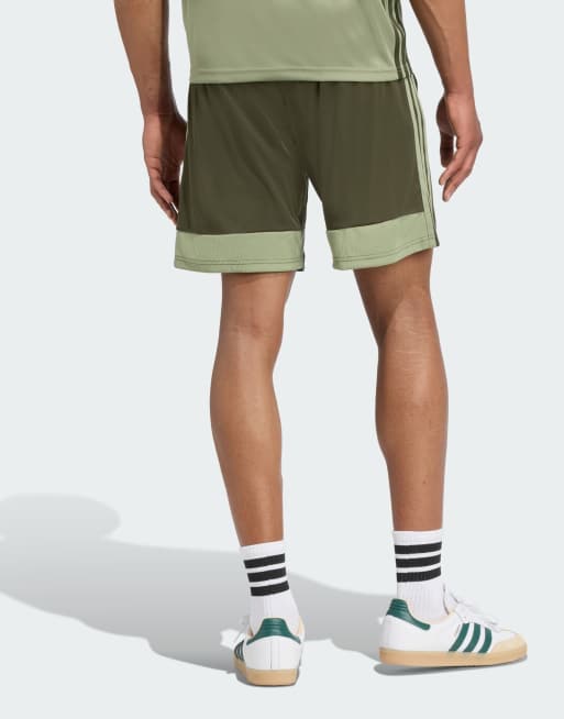 adidas Performance – Tiro 25 – Essentials – Mörkgröna och ljusgröna shorts, 3 av 5