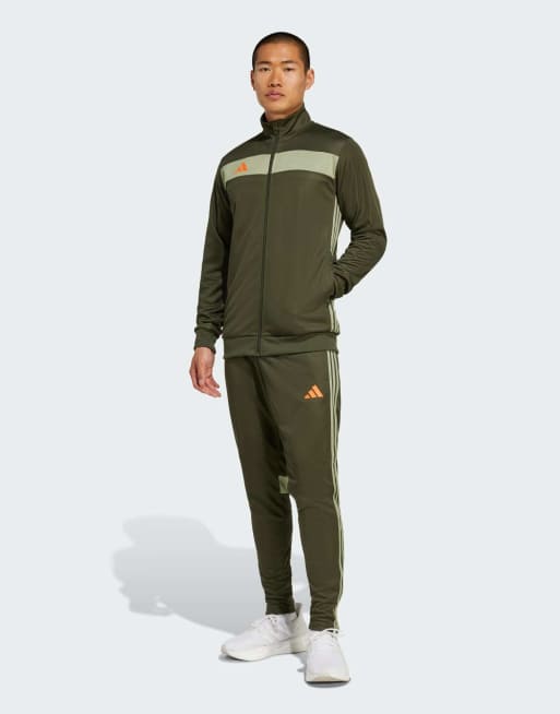 adidas performance - Tiro 25 - Essentials - Trainingspak in cargo, tentgroen en oranje