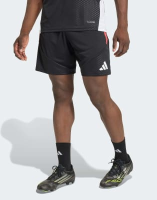 Performance - Tiro 26 Competition - Trainingsshorts in Schwarz / Semi Lucid Red Schwarz M