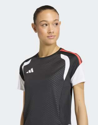 adidas Performance - Tiro 26 Competition - Trainingstrikot in Schwarz und Semi Lucid Red