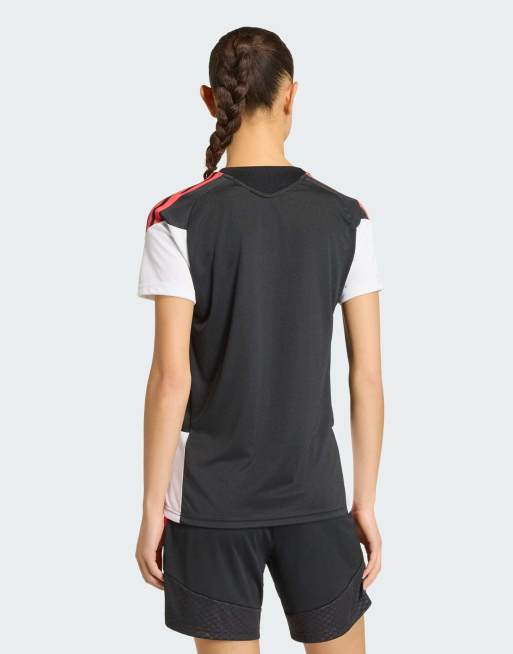 adidas Performance – Tiro 26 – Czarna koszulka treningowa z czerwonymi elementami, 2 z 4