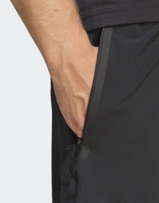 adidas Performance – Tiro Travel – Czarno szorty z tkaniny, 5 z 5
